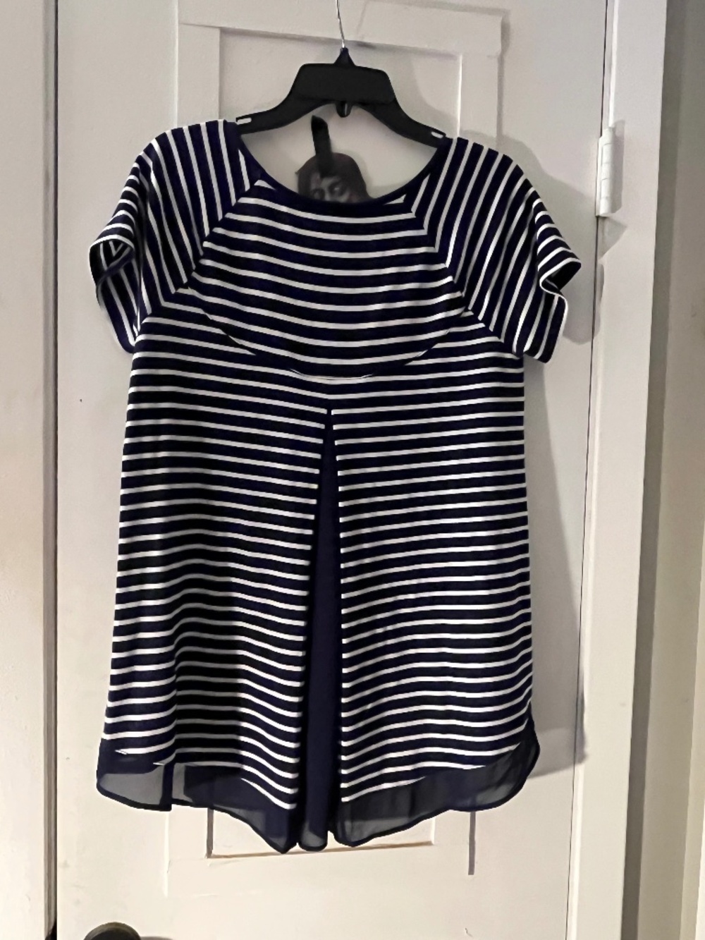 Navy/white striped flowy top